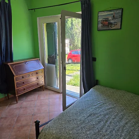 Isolarea Holiday home San Pietro Vara